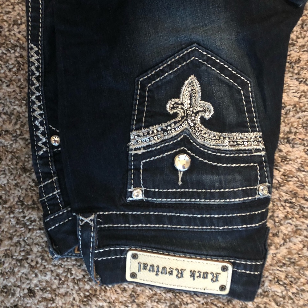 Buckle jeans. Rock revivals